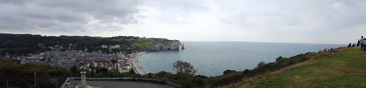 Vue de la destination : Le Havre · Étretat